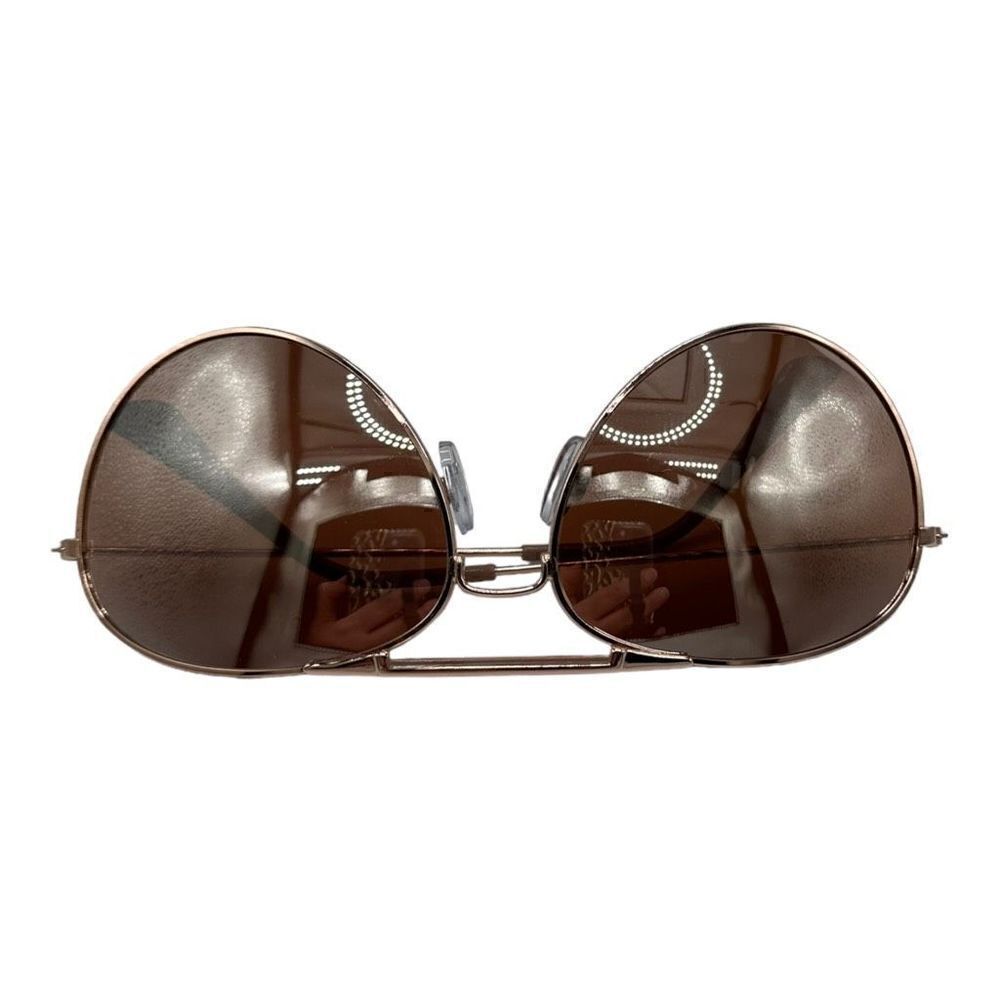 Aviator style sunglasses gold frame brown lenses